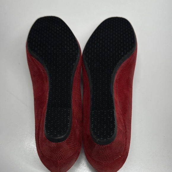 SAS Sofia Wedges Dress Pumps Shoes Snakeskin Leather Red New Size 8.5 Narrow - Picture 9 of 10